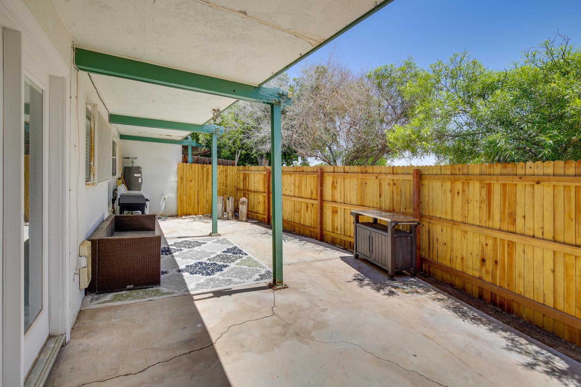 Yuma Vacation Rental With Community Pool! Exterior photo